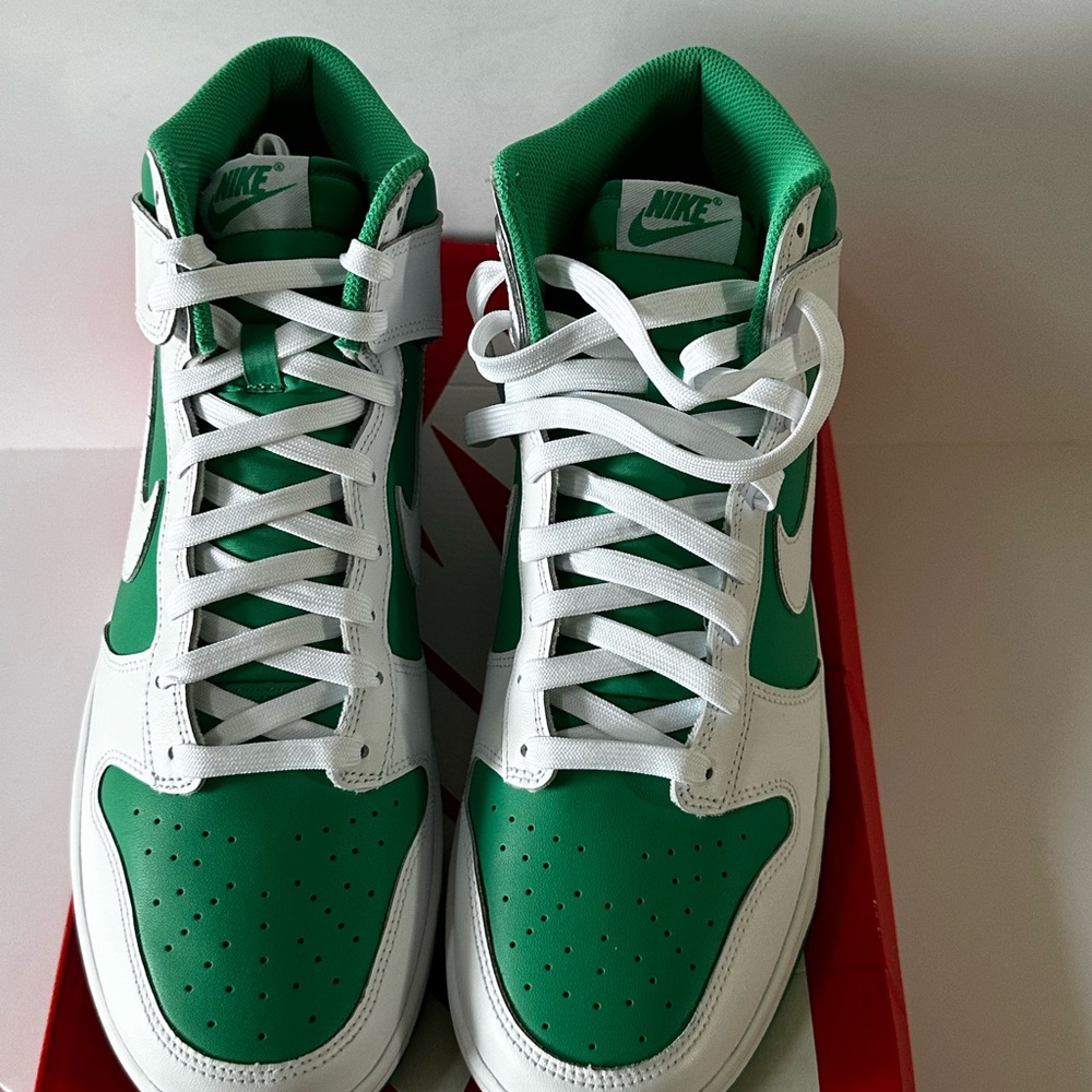 High top Green & white dunks